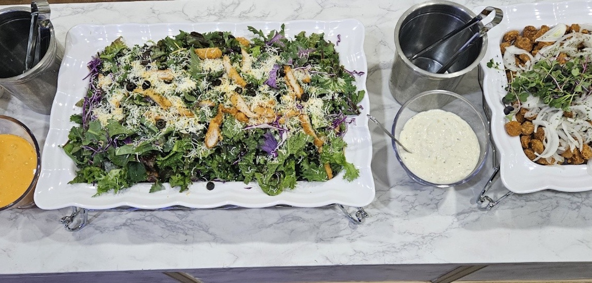 장수에프앤에스 골프장 급식 메뉴 제공 모습