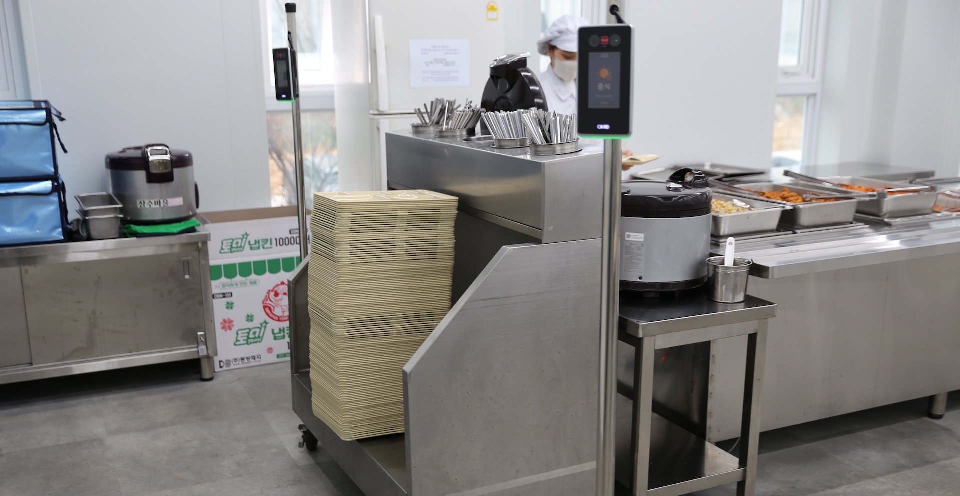 장수에프앤에스 회사 공장 산업체 단체급식 제공 모습